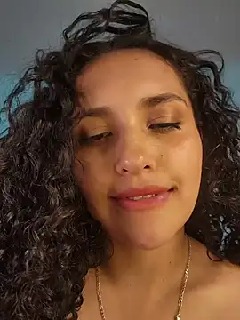 Lucy_Marin webcam