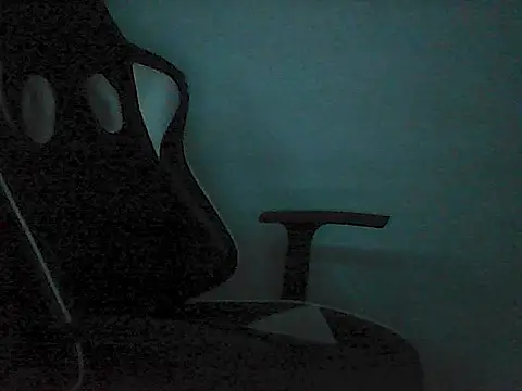 Yorel1109- live cam on StripChat
