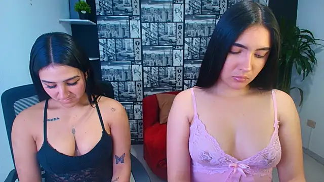 isa_and_natasha (G young) - fingers in isa, until squirt
