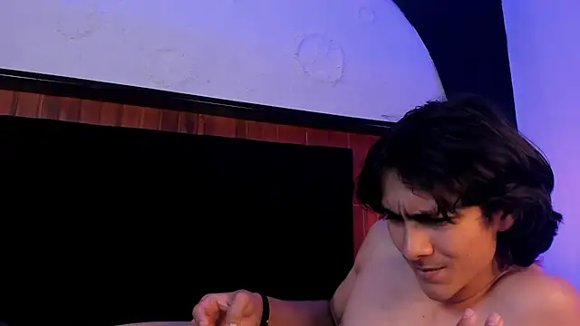 Cheys_Mast live sex cam