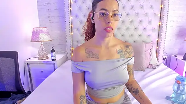 Pamelamiler__ webcam