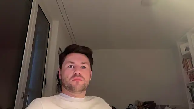 JsHusband webcam