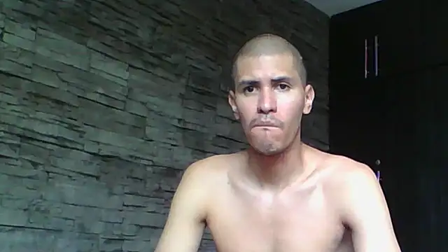 Sexylatin64 webcam