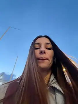 CrystalClean live webcam show