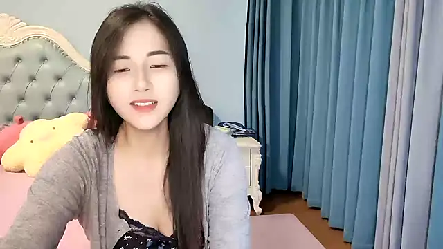qianqian-666 - Qianqian-666's free webcam - UK Sex Cams