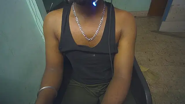 Tamil_KDD live cam on StripChat