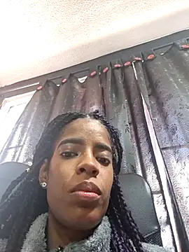 thianahorny - Thianahorny's free webcam - UK Sex Cams
