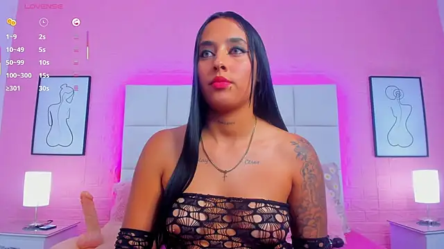 charlotte_kisss webcam