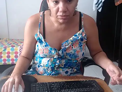 Adriana_0312 webcam