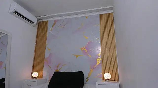 Zoe_Lennox2 webcam