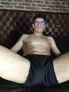 damian_bull webcam