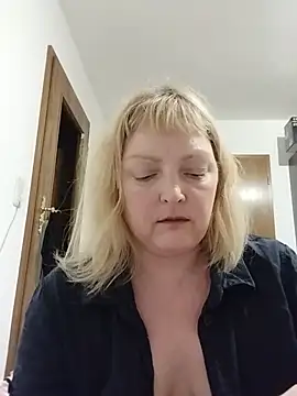LiluLiluLilu webcam