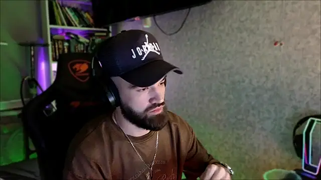 _Serious_Man webcam
