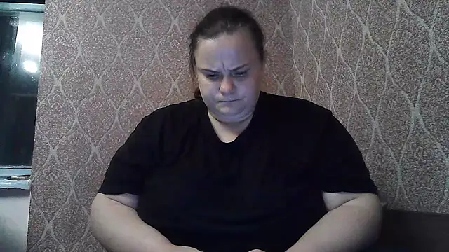 Adela_Cheri webcam
