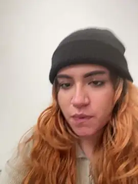 NikkiNix webcam