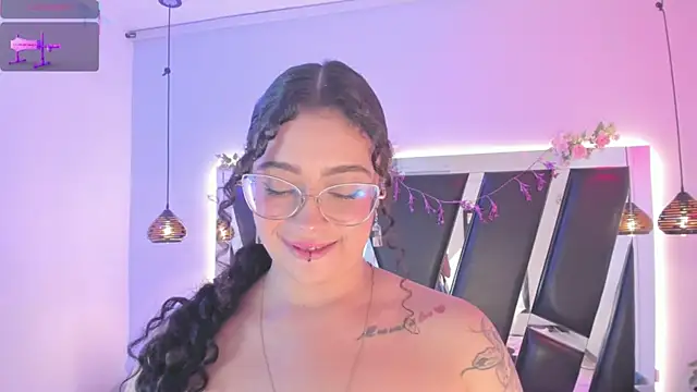 antonelllepiercee webcam
