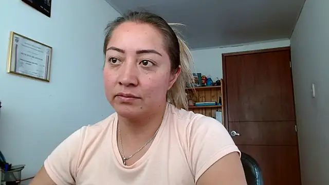 officialRoseVelvet webcam