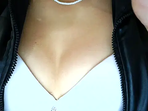 KUTTY_MODEL webcam
