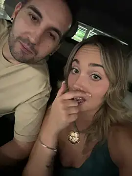 space_couple webcam
