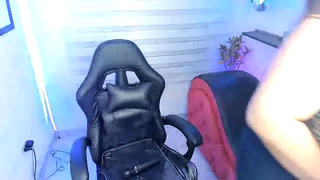 Agatha_Marin webcam