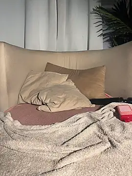 MiaFoxie_ webcam