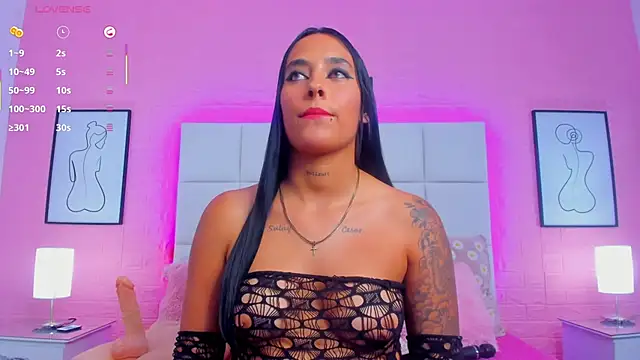 charlotte_kisss
