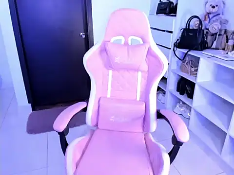 cristina697 webcam