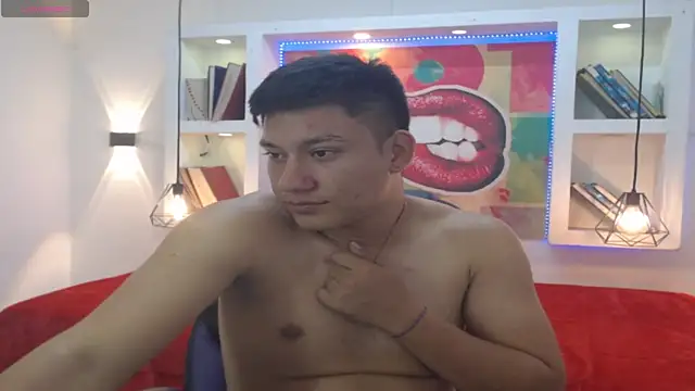 DominantBoy4 webcam