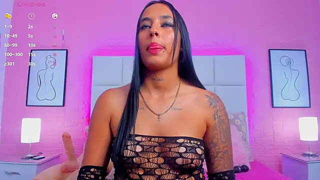 charlotte_kisss webcam