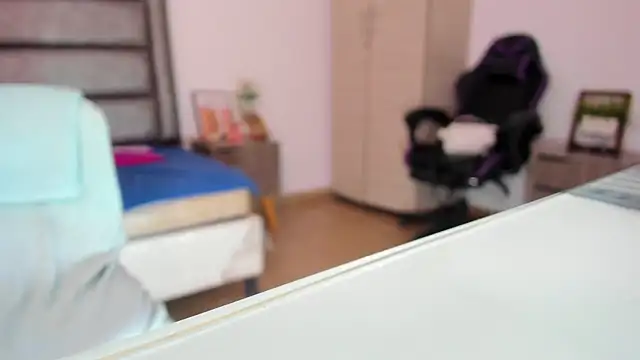 lauren_rios7 (F young) - out boobs and oil