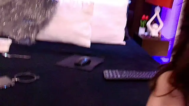 VanesaValet webcam