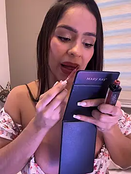 mau_white (F milf) - Make me wet G.L.T 4photos naked