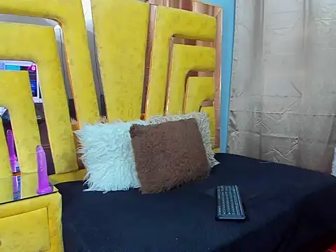 TaylerCruz live sex cam