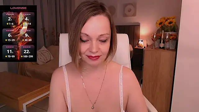 Tilly_Eliot live webcam show