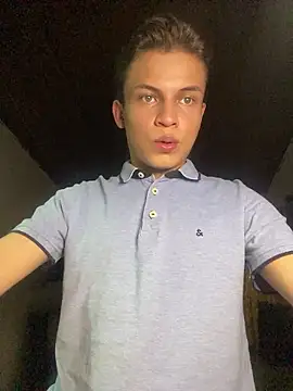 _Leo_Boy webcam