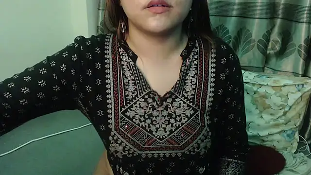queen_angelina (F young) - fingring