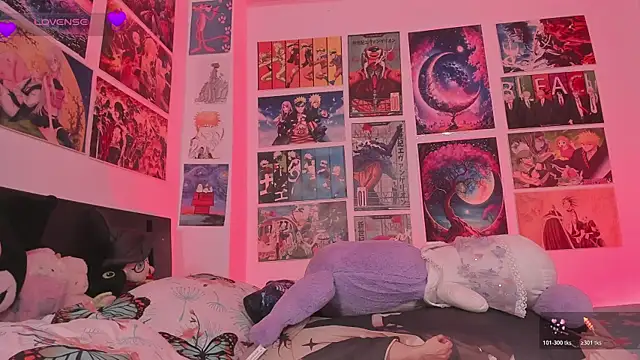 MissCurvyTop webcam