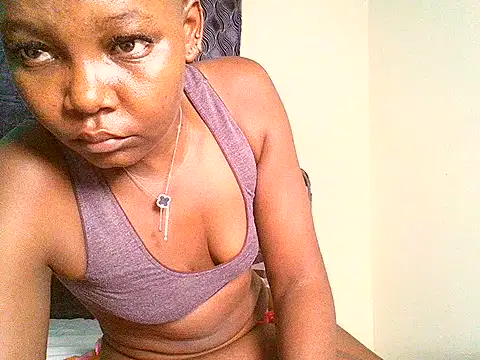 Naughty_Luna4u webcam