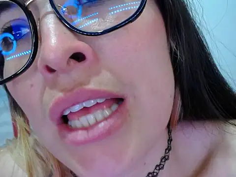 Alexandrasaenz webcam