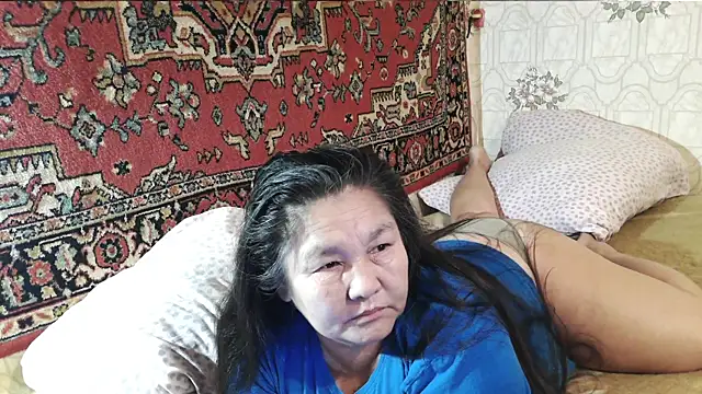 Zulfiya_Bruce webcam