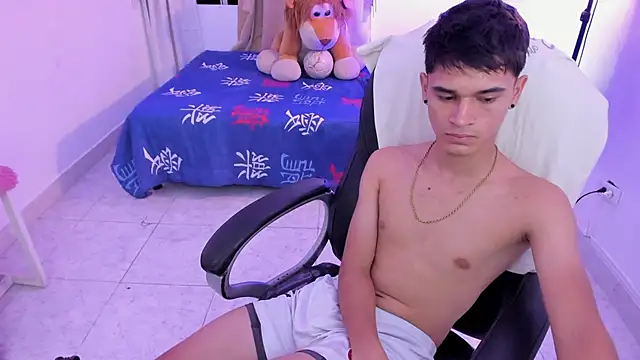 aron_boyy (M twink) - JERK OFF
