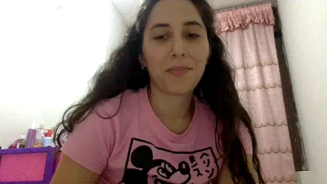 LatinDoll8 webcam