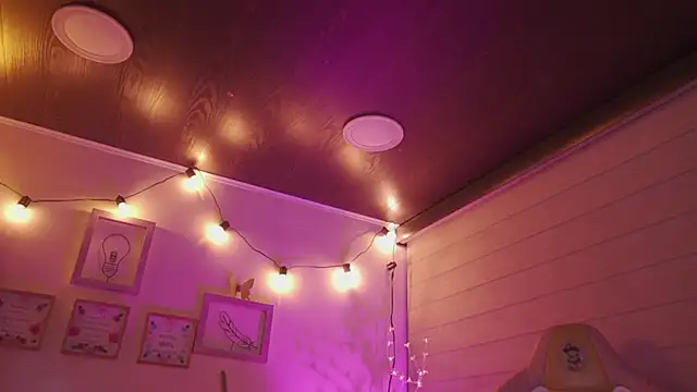 milly_kenner webcam