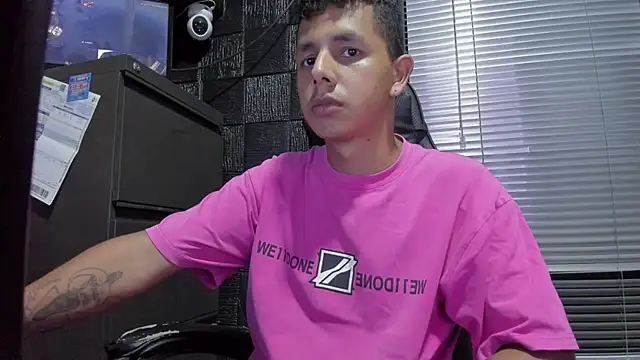 boy_bigcock24cm webcam