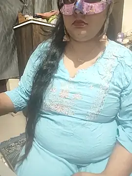 -billo (F milf) - milk in boobs