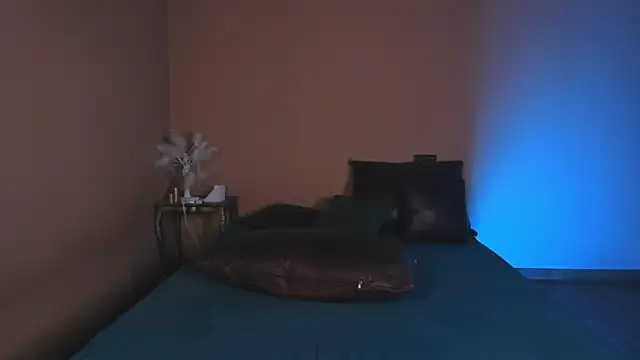 Amber-Tender webcam