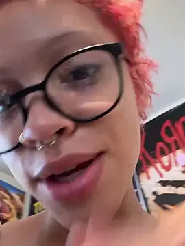 jojosbizarrelyf live cam