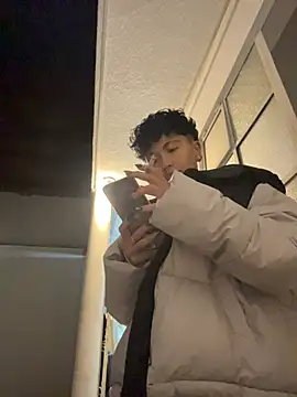 ian_mathias_ webcam