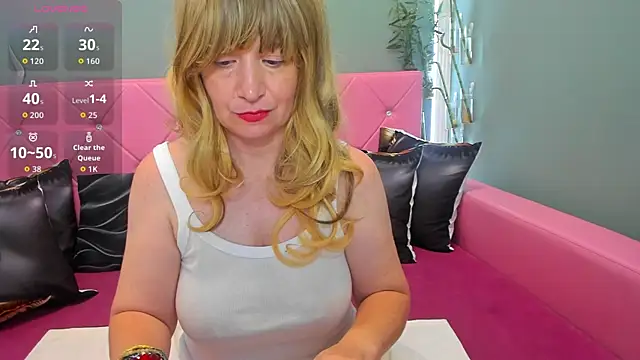 SheenaFox webcam