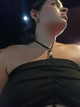 Julieth_hot-69